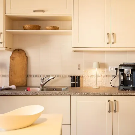 804 Quinta Felicidade Villa *