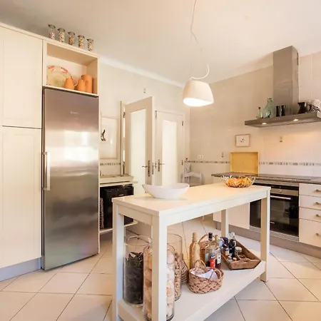 فيلة 804 Quinta Felicidade